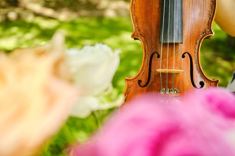 violin y flores para boda en Barcelona