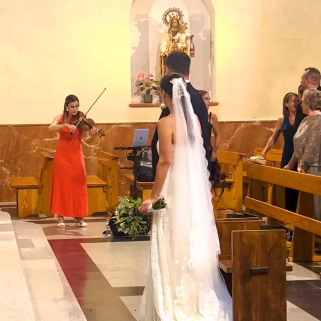 precio violinista para bodas que interpreta música para boda religiosa